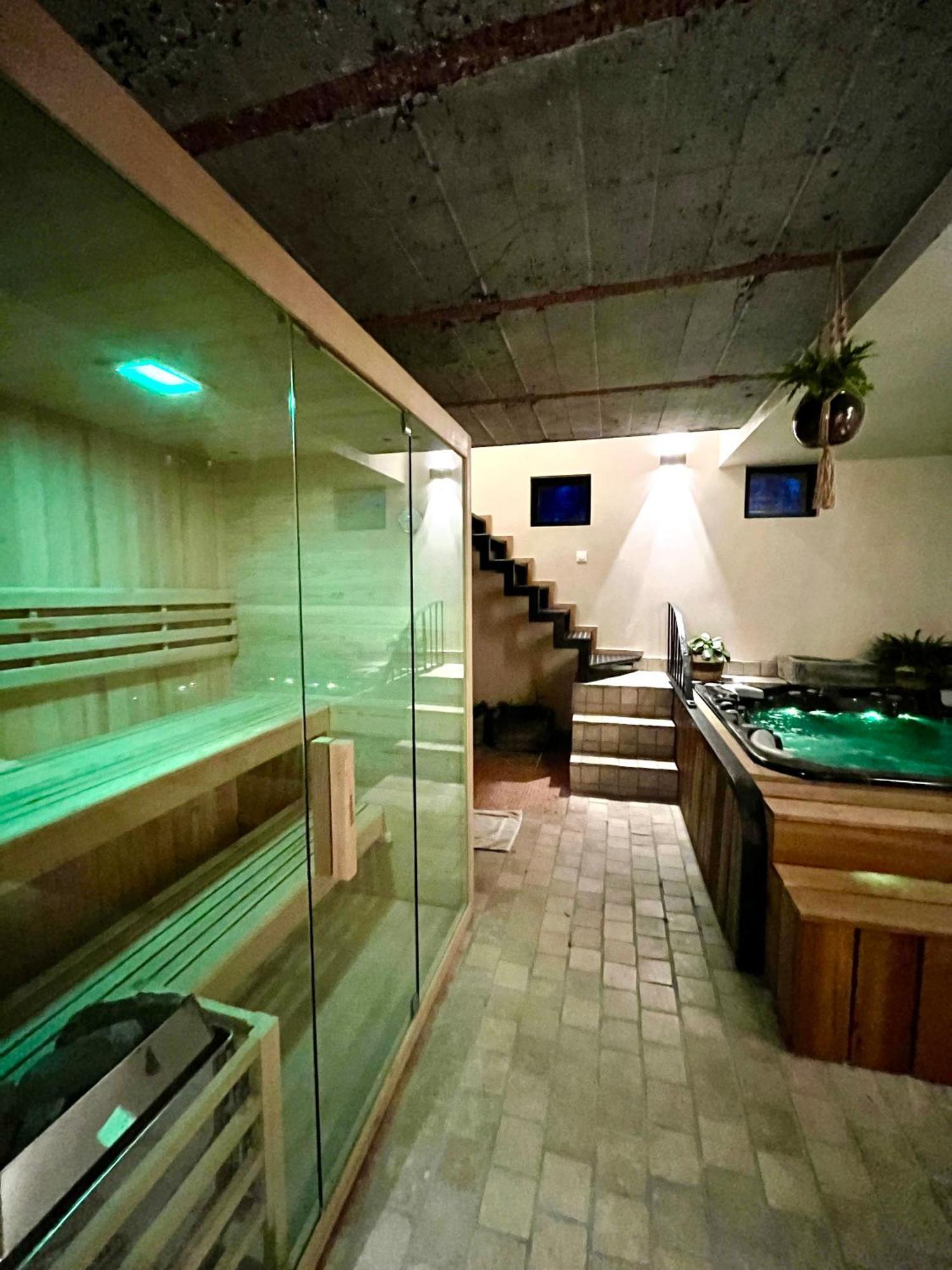 Suite & Spa A La Ferme 1802 Sainghin-en-Mélantois Exterior photo